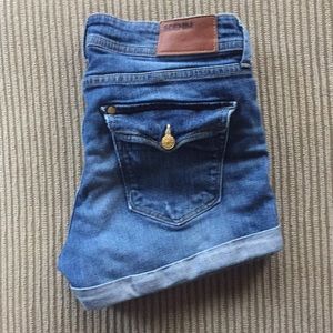 ✨price drop!✨H&M denim cuffed shorts